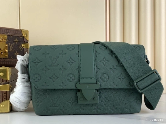 First bag LOUIS VUITTON Messenger-28*16*10cm S-Cape 0724